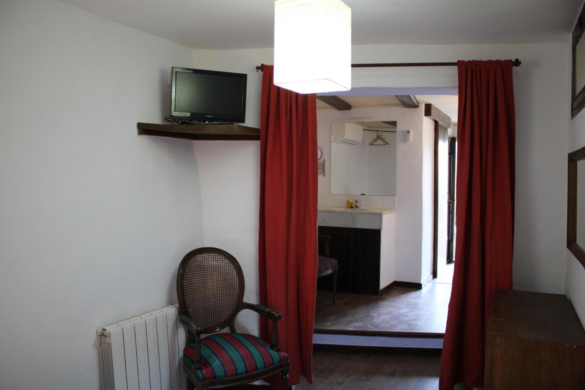Apartaments Rurals Ai Manyac San Miguel de Cruilles Exterior foto